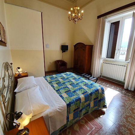 Albergo Cavour Palermo Bagian luar foto
