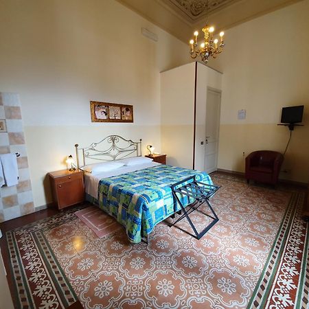 Albergo Cavour Palermo Bagian luar foto